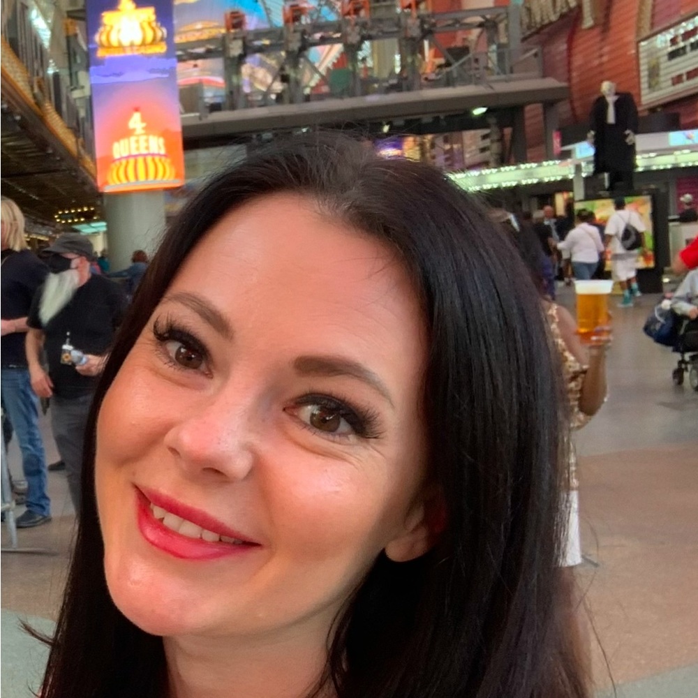 Meet your Posher, Yulia